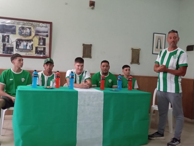 Hinojo y San Mart�n anunciaron nuevos entrenadores